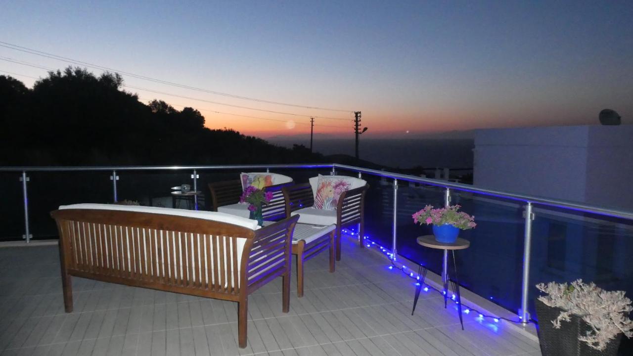 Villa Priene - Gumusluk Private Pool Exterior photo